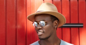 https://www.freepik.com/free-photo/stylish-young-man-wearing-hat-sunglasses_10229545.htm#query=men%20sun%20hat&position=2&from_view=search&track=ais