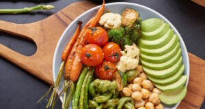 https://www.freepik.com/free-photo/vegetarian-buddha-bowl-with-fresh-vegetable-salad-chickpea_13807512.htm#query=plant-based%20diet&position=2&from_view=search&track=ais