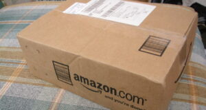 https://openverse.org/image/be761715-c9e5-4de9-bd47-c99d3b44d41a?q=amazon