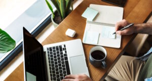https://www.freepik.com/premium-photo/caucasian-bearded-man-wearing-eyeglasses-writing-notes-using-laptop-while-working-cafe-indoors_17406688.htm?query=reading%20business%20pages#from_view=detail_alsolike