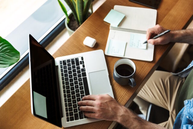 https://www.freepik.com/premium-photo/caucasian-bearded-man-wearing-eyeglasses-writing-notes-using-laptop-while-working-cafe-indoors_17406688.htm?query=reading%20business%20pages#from_view=detail_alsolike
