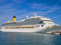 https://www.freepik.com/premium-photo/cruise-ship_5124696.htm#query=cruise%20ship&position=5&from_view=search&track=robertav1_2_sidr