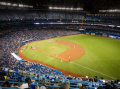 https://www.freepik.com/free-photo/horizontal-shot-crowded-yankee-baseball-stadium-players-field_10860215.htm#query=baseball&position=2&from_view=search&track=sph
