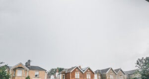 https://www.freepik.com/free-photo/row-houses-bristol-england_18834268.htm#query=many%20homes&position=3&from_view=search&track=ais