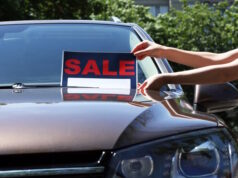 https://www.freepik.com/premium-photo/sale-sign-windshield-car_40035175.htm#query=used%20car%20sale&position=36&from_view=search&track=ais