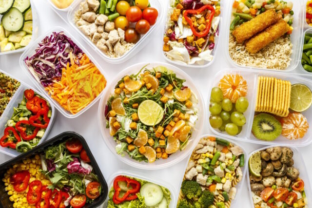 flat-lay-batch-cooking-composition https://www.freepik.com/free-photo/flat-lay-batch-cooking-composition_11273709.htm#query=multiple%20diets&position=2&from_view=search&track=ais