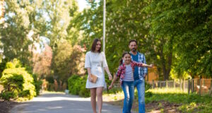 https://www.freepik.com/free-photo/girl-teenager-riding-skateboard-city-park-parents-watching-her-smiling_21225645.htm#query=people%20walking&position=0&from_view=search&track=ais