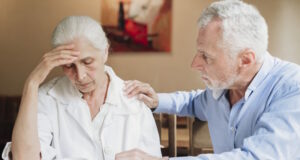 https://www.freepik.com/free-photo/medium-shot-man-comforting-his-wife_5125412.htm#query=forgetfulseniors&position=10&from_view=search&track=robertav1_2_sidr