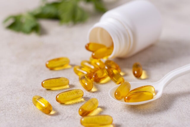 https://www.freepik.com/free-photo/person-pouring-yellow-pills-into-his-hand-from-container_12045453.htm#query=multivitamin%20pill&position=24&from_view=search&track=ais