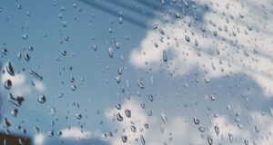 https://www.freepik.com/free-photo/closeup-shot-raindrops-glass-window_8028445.htm#query=sun%20rain&position=25&from_view=search&track=locales