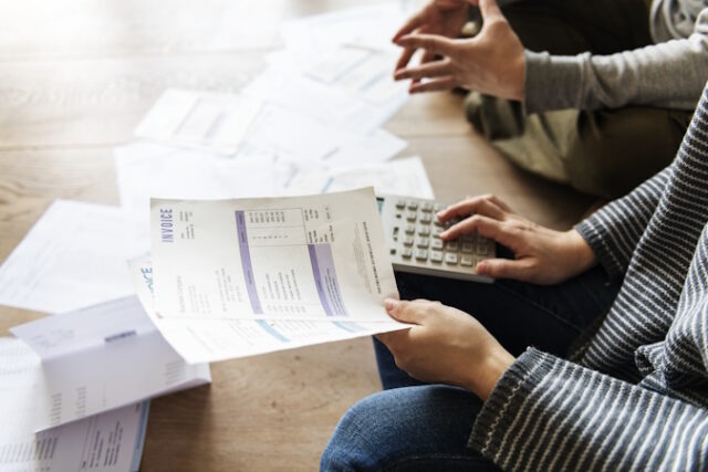 https://www.freepik.com/premium-photo/couple-managing-debt_4406066.htm#query=paying%20bills&position=23&from_view=search&track=ais