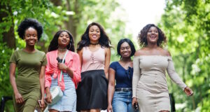 https://www.freepik.com/free-photo/group-five-happy-african-american-walking-against-white-car_29119017.htm#query=group%20black%20women&position=1&from_view=search&track=ais