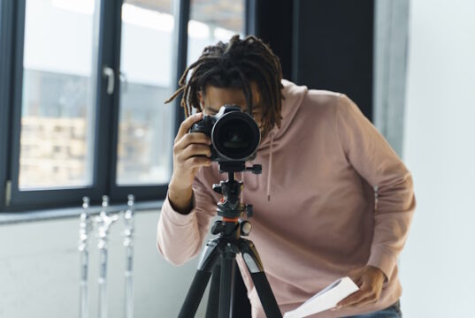 https://www.freepik.com/free-photo/man-taking-photos-with-camera_7570331.htm#query=real%20estate%20photographer&position=18&from_view=search&track=ais