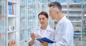 https://www.freepik.com/free-photo/revision-two-pharmacists-making-medicines-revision-drugstore_21701048.htm#query=pharmacist&position=30&from_view=search&track=country_rows_v1