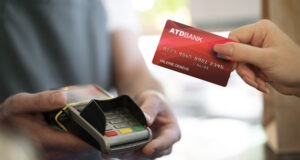 https://www.freepik.com/free-photo/close-up-payment-by-card_20824223.htm#query=credit%20card%20payment&position=7&from_view=search&track=ais