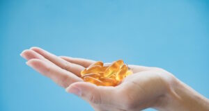 https://www.freepik.com/free-photo/medicines-palm-hand_5095581.htm#query=vitamin%20D%20supplements&position=33&from_view=search&track=ais