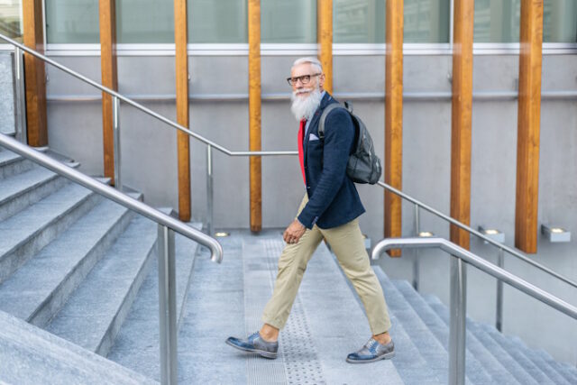 https://www.freepik.com/premium-photo/senior-hipster-man-portrait_9076175.htm#query=seniors%20upstairs&position=41&from_view=search&track=ais