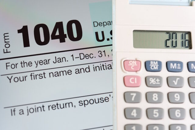 https://www.freepik.com/free-photo/tax-form-tablet-screen-calculator_1131276.htm#query=payimg%20income%20tax&position=49&from_view=search&track=ais