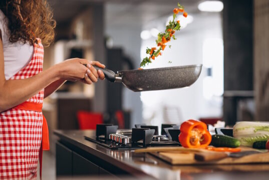 https://www.freepik.com/free-photo/woman-chef-cooking-vegetables-pan_8380328.htm#query=home%20cooking&position=6&from_view=search&track=ais