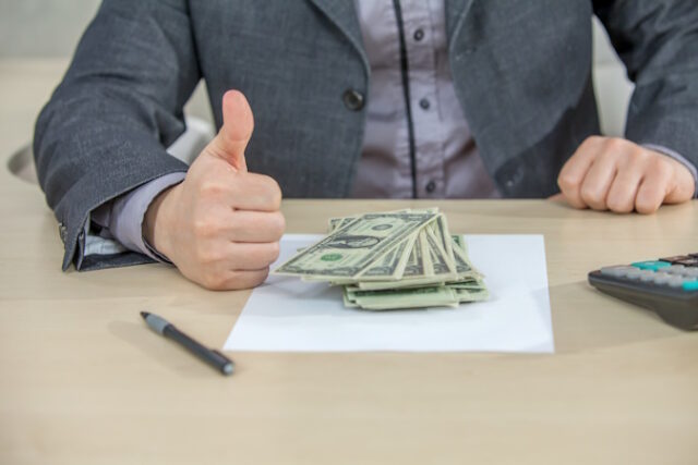 https://www.freepik.com/free-photo/young-businessman-working-from-his-office-counting-cash-money_11343026.htm#query=unclaimed%20money&position=30&from_view=search&track=ais