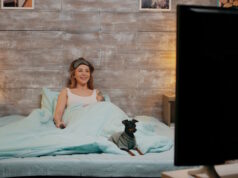 https://www.freepik.com/free-photo/amused-beautiful-young-woman-pajamas-watching-tv-night-happy-dog_21453719.htm#query=watch%20tv%20in%20bed&position=4&from_view=search&track=ais