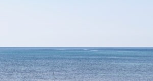 https://www.freepik.com/premium-photo/fisherman-with-wide-oriental-style-hat-fishing-rod-seen-from-salento-apulia-italy_32664440.htm#page=3&query=beach%20fishing&position=23&from_view=search&track=country_rows_v1