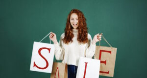 https://www.freepik.com/free-photo/portrait-screaming-girl-holding-shopping-bags_11821568.htm#query=bargain%20shopping&position=20&from_view=search&track=ais