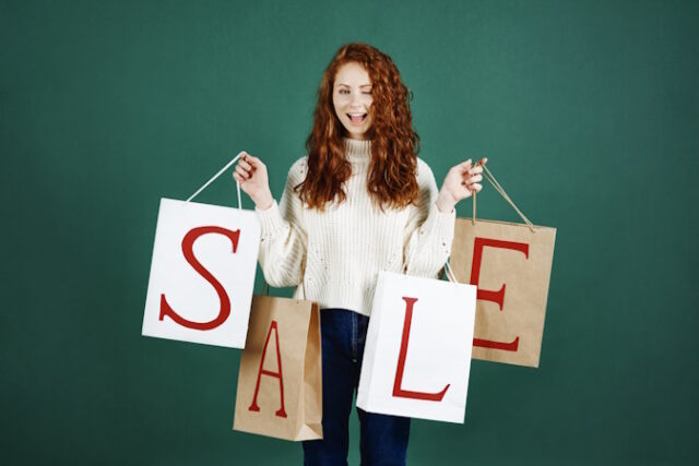 https://www.freepik.com/free-photo/portrait-screaming-girl-holding-shopping-bags_11821568.htm#query=bargain%20shopping&position=20&from_view=search&track=ais