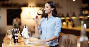 https://www.freepik.com/free-photo/restaurant-sommelier_5402291.htm#query=wine%20tasting&position=2&from_view=search&track=ais
