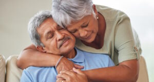 https://www.freepik.com/premium-photo/sad-unhappy-senior-couple-hug-comfort-support-living-room-home-elderly-husband-suffering-from-depression-problem-after-retirement-consoled-by-his-wife-with-love-living-room_31401620.htm#page=2&query=latin%20alzheimer&position=36&from_view=sear