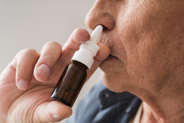 https://www.freepik.com/free-photo/close-up-old-man-using-nasal-spray_10518383.htm#query=using%20nasal%20spray&position=27&from_view=search&track=ais