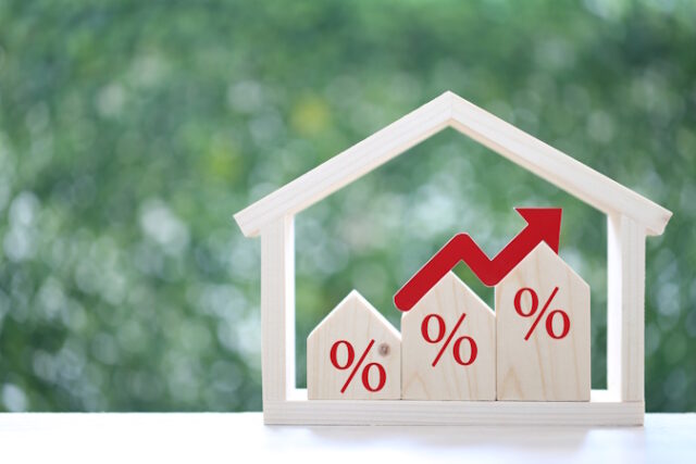 Interest rate up and Banking concept, Model house with Percentag https://www.freepik.com/premium-photo/interest-rate-up-banking-concept-model-house-with-percentage-symbol-icon-red-arrow-graph-natural-green-background-fixed-rate_36240270.htm#query=homeowners%20insurance%20increase&position=14&from_view=search&track=ais