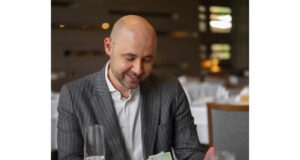 https://www.freepik.com/free-photo/medium-shot-man-luxury-restaurant_49656932.htm#query=restaurant%20tip%20money&position=26&from_view=search&track=ais