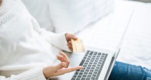 https://www.freepik.com/free-photo/woman-playing-laptop-hold-credit-card_8351797.htm#query=online%20shopping&position=11&from_view=search&track=ais