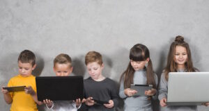 https://www.freepik.com/free-photo/children-using-electronic-devices_3606842.htm#query=school%20kids%20internet&position=2&from_view=search&track=ais