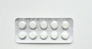 This file is licensed under the Creative Commons Attribution-Share Alike 4.0 International license. https://openverse.org/image/925ba22f-6f00-4234-b364-a0a75563f16e?q=mifepristone
