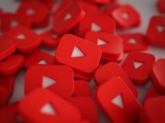 https://www.freepik.com/free-photo/pile-3d-play-button-logos_1191373.htm#query=youtube%20play%20button&position=2&from_view=search&track=ais