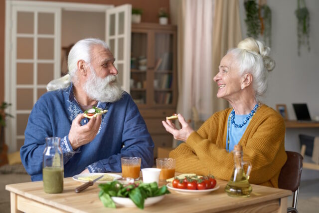 https://www.freepik.com/premium-photo/senior-couple-eating-sandwiches-talking-each-other-while-having-breakfast-home_86545870.htm#query=retirees&position=12&from_view=search&track=sph