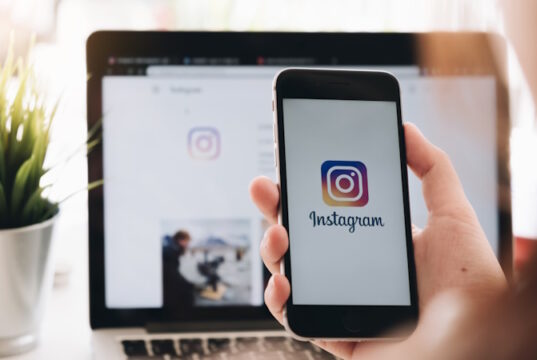 https://www.vecteezy.com/photo/2189973-chiang-mai-thailand-mar-21-2021-woman-using-instagram-on-phone