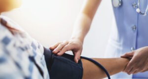https://www.vecteezy.com/photo/1397346-nurse-taking-blood-pressure