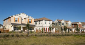 https://www.vecteezy.com/photo/1131500-row-of-colorful-houses
