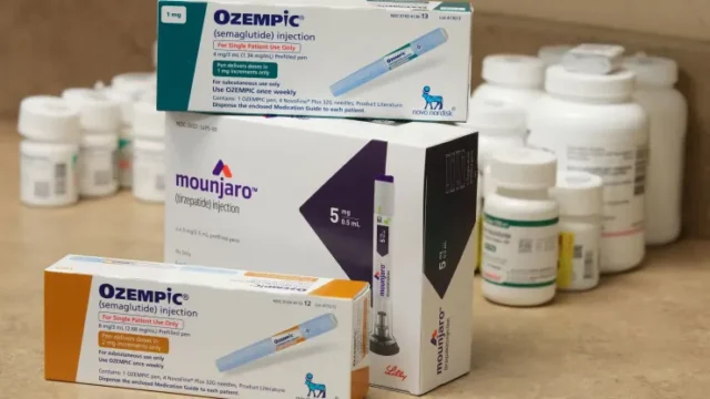 107231937-16825975612023-03-29t000000z_583469951_rc2w30aoohoj_rtrmadp_0_usa-health