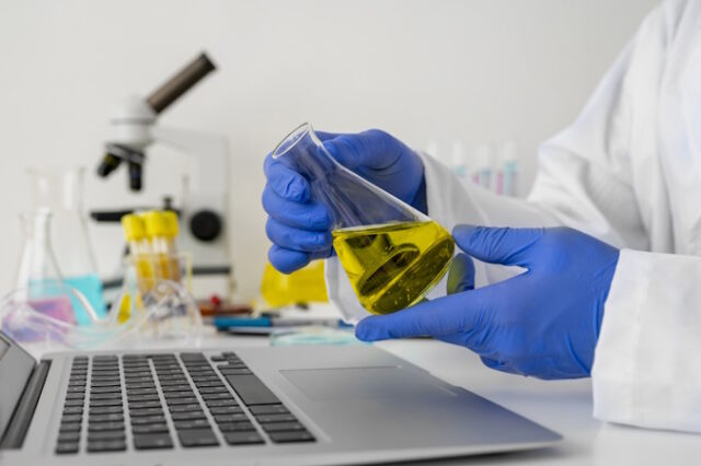 laboratory-supplies-medical-work https://www.freepik.com/premium-photo/laboratory-supplies-medical-work_32501200.htm#from_view=detail_serie