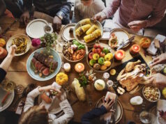 https://www.freepik.com/premium-photo/people-celebrating-thanksgiving-holiday-tradition-concept_3298500.htm#query=thanksgiving%20dinner&position=10&from_view=search&track=ais