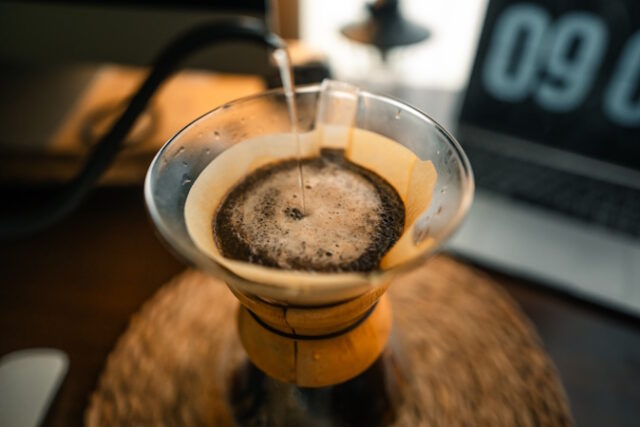 https://www.vecteezy.com/photo/30923803-drip-coffee-on-the-table-in-the-house