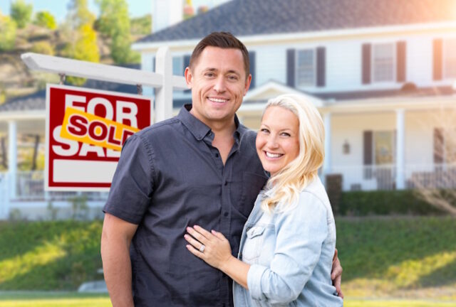 https://www.vecteezy.com/photo/16444784-happy-couple-in-front-of-sold-real-estate-sign-and-beautiful-house