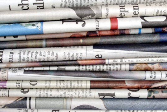https://www.vecteezy.com/photo/3157563-pile-of-newspapers