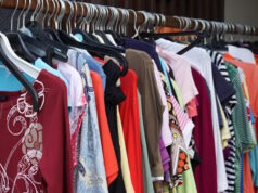 https://www.vecteezy.com/photo/11020082-second-hand-ladieswear-fashion