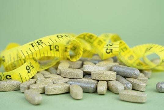 https://www.vecteezy.com/photo/30192719-sports-nutrition-supplements-natural-vitamins-and-supplements-on-a-green-background-healthy-lifestyle-concept-close-up-selective-focus
