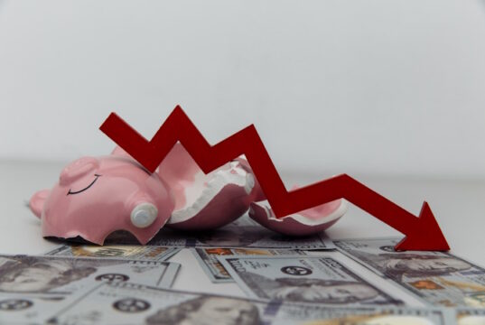 https://www.freepik.com/premium-photo/broken-piggy-bank-red-arrow-with-dollar-banknotes-investment-bankruptcy-concept_13773235.htm#query=financial%20crisis&position=27&from_view=search&track=ais&uuid=1f3ba389-bf46-4868-8b0e-5ea259241f94